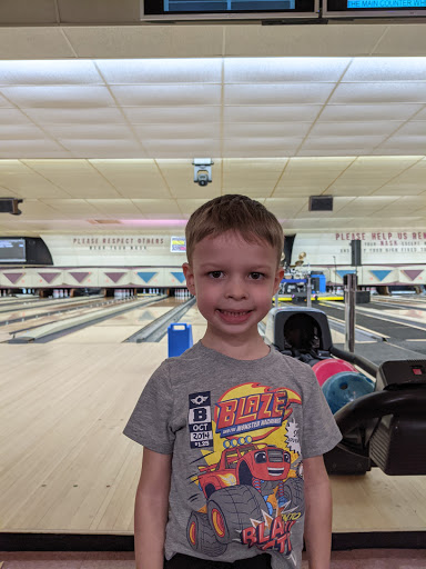 Bowling Alley «Trindle Bowl», reviews and photos, 4695 E Trindle Rd, Mechanicsburg, PA 17050, USA