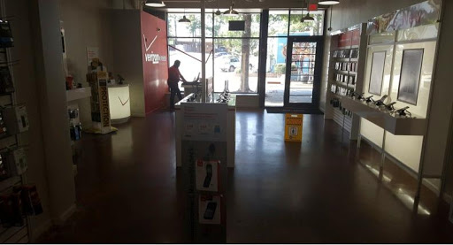 Cell Phone Store «Verizon Authorized Retailer, TCC», reviews and photos, 335 W Ponce de Leon Ave D, Decatur, GA 30030, USA
