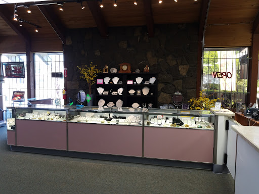 Pawn Shop «SILVER LINING JEWELRY AND LOAN GRESHAM», reviews and photos, 300 SE 181st Ave, Portland, OR 97233, USA