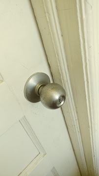 KeyMe Locksmiths - Photo 9 - Car repair in Tarzana, CA, Simi Valley