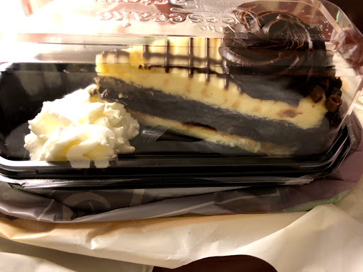 Restaurant «The Cheesecake Factory», reviews and photos, 21076 Dulles Town Cir, Sterling, VA 20166, USA