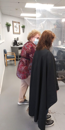 Barber Shop «Oneco Barber Shop», reviews and photos, 120 53rd Ave W B, Bradenton, FL 34207, USA