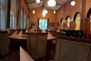 Phong’s Restaurant