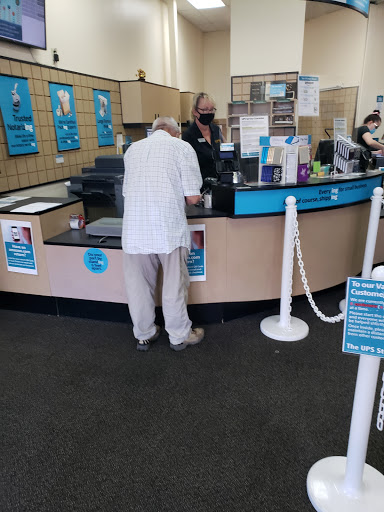 Shipping and Mailing Service «The UPS Store», reviews and photos, 20987 N John Wayne Pkwy b104, Maricopa, AZ 85139, USA