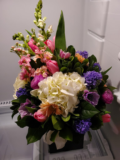 Florist «Pure Design», reviews and photos, 500 S 22nd St, Philadelphia, PA 19146, USA