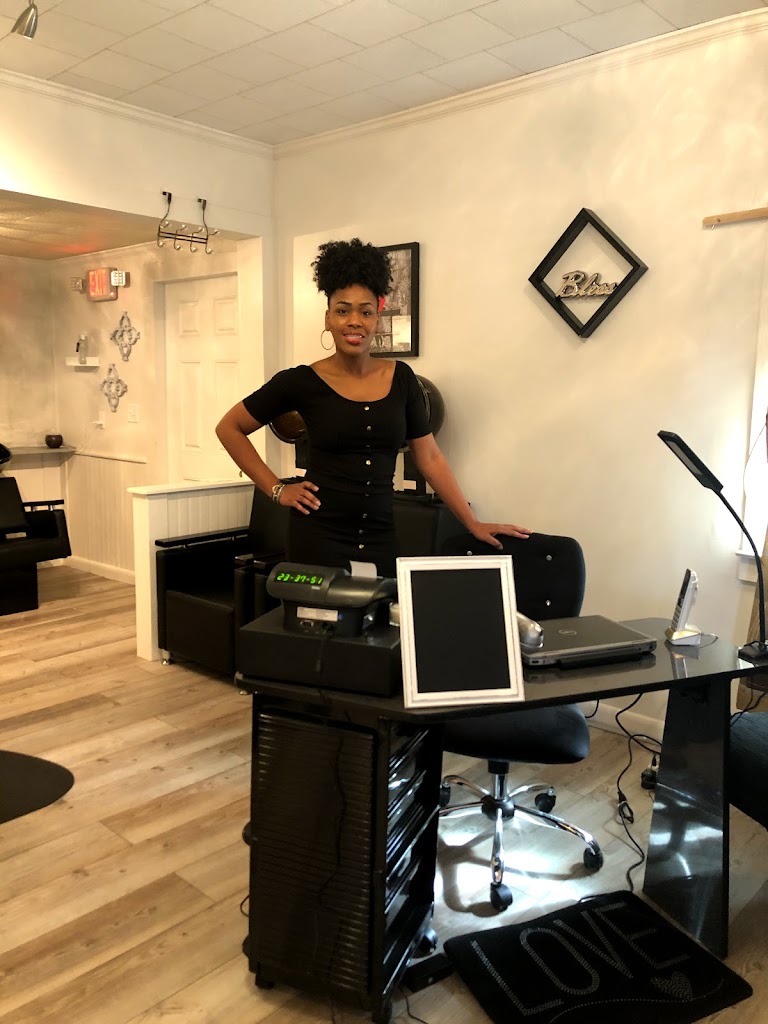 Uptown Stylez Unisex Salon 27928