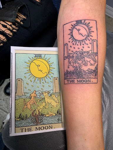 Explore honey bee tattoo ideas, creative tattoo ideas in Nashua, available at Mayhem Ink Tattoo