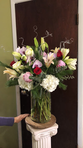 Florist «Joyce Florist», reviews and photos, 3 Washington St, Tenafly, NJ 07670, USA