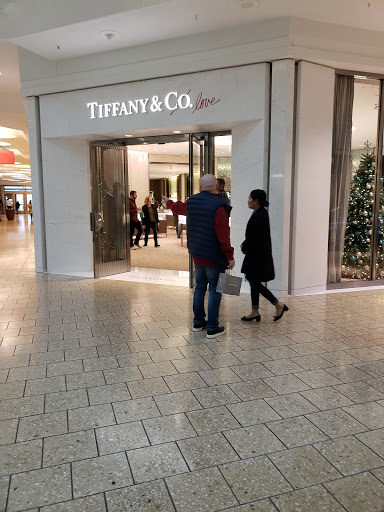 Jewelry Store «Tiffany & Co.», reviews and photos, 1200 Morris Turnpike, Short Hills, NJ 07078, USA