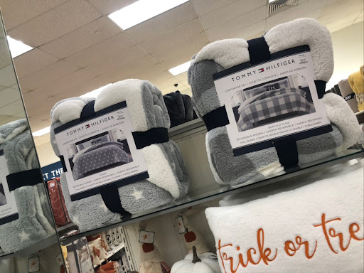 Department Store «Marshalls», reviews and photos, 9939 Chapman Ave, Garden Grove, CA 92840, USA