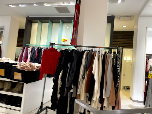 Clothing Store «Express», reviews and photos, 1625 Chestnut St, Philadelphia, PA 19103, USA