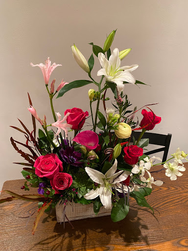 Florist «Flowers Etcetera By Denise», reviews and photos, 637 N 2nd St, Philadelphia, PA 19123, USA