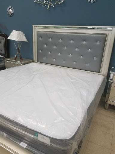 Shopping Mall «Folcroft Shopping Center», reviews and photos, 1800 Delmar Dr, Folcroft, PA 19032, USA