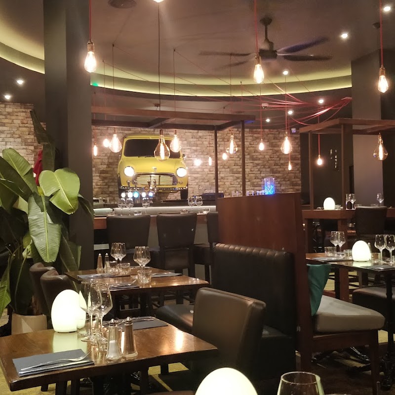 L'Authentic, Bar, Brasserie, Restaurant