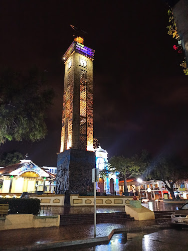 Opiniones de Plaza de la Independencia "San Sebastian" en Loja - Arquitecto