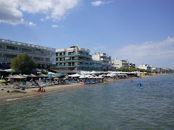 Photo de Mikra beach II zone des équipements