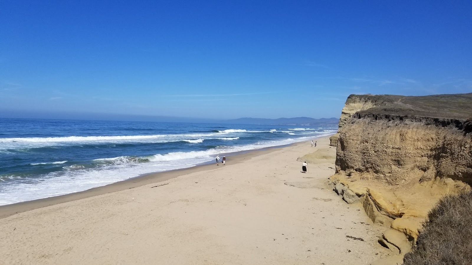 Photo of Pomponio Beach with bright sand surface