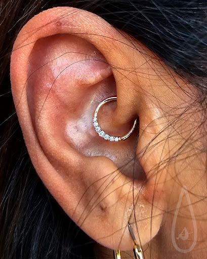 Explore tattoo ideas on back shoulder, creative tattoo ideas in Addison, available at Cat Tattoo