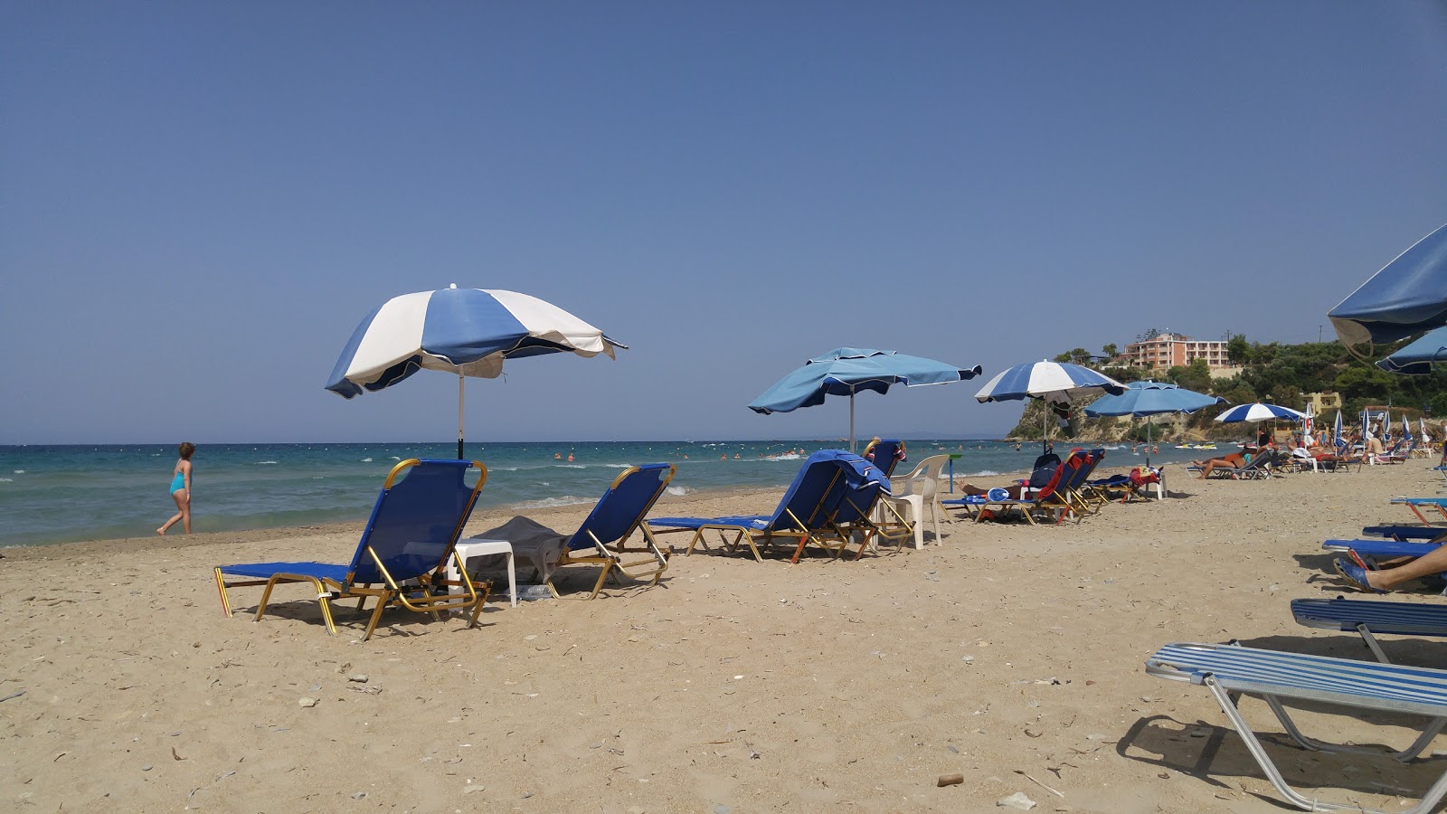 Plaj Tsilivi'in fotoğrafı - rahatlamayı sevenler arasında popüler bir yer