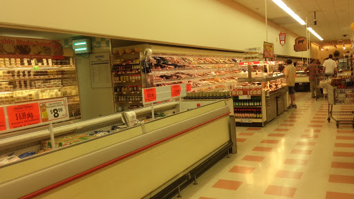 Grocery Store «Market Basket», reviews and photos, 400 Somerville Ave, Somerville, MA 02143, USA