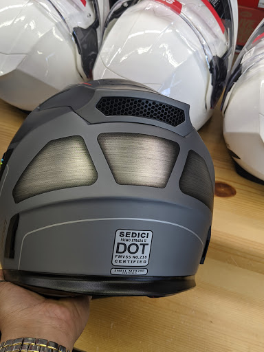 Motorcycle Parts Store «Cycle Gear», reviews and photos, 9128 Marshall Dr, Lenexa, KS 66215, USA