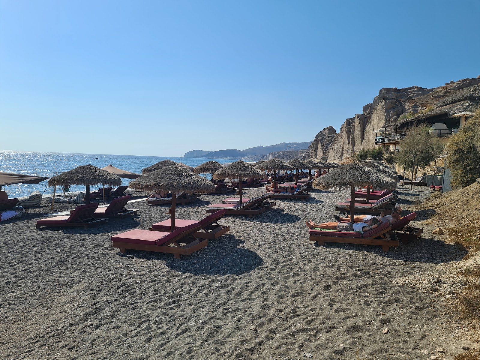 Photo of Paralia Vlichada surrounded by mountains