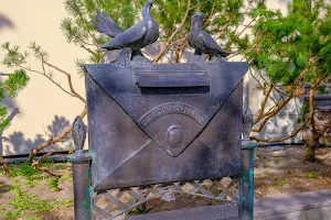 Sculpture "Old Town Post" image