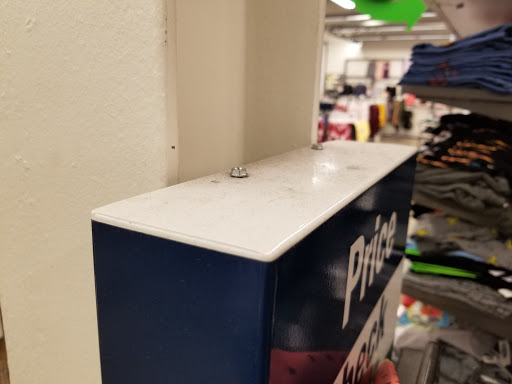 Clothing Store «Old Navy», reviews and photos, 286 New Britain Ave, Plainville, CT 06062, USA