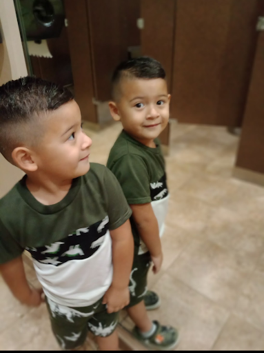 Barber Shop «kardzmatic barbershop», reviews and photos, 2290 Bandera Rd, San Antonio, TX 78228, USA