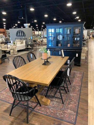 Furniture Store «Living Spaces - Glendale, AZ», reviews and photos, 6767 W Bell Rd, Glendale, AZ 85308, USA