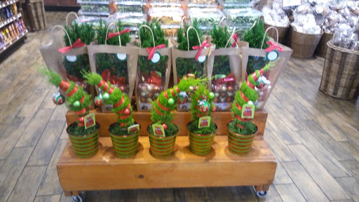 Grocery Store «The Fresh Market», reviews and photos, 1320 McFarland Blvd E #100, Tuscaloosa, AL 35401, USA