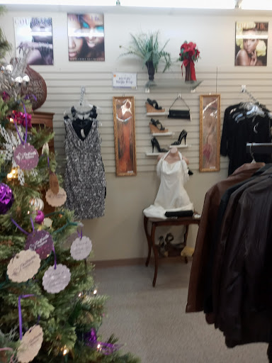 Thrift Store «Gulfside Hospice Thrift Shoppe», reviews and photos, 36524 FL-54, Zephyrhills, FL 33542, USA