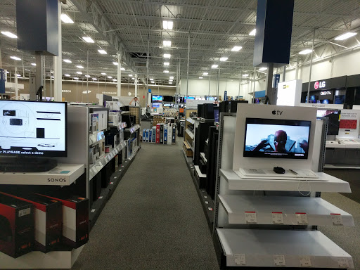 Electronics Store «Best Buy», reviews and photos, 350 W Army Trail Rd, Bloomingdale, IL 60108, USA
