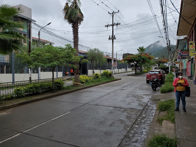 Av. Miguel Grau 257, Quillabamba 08741, Perú