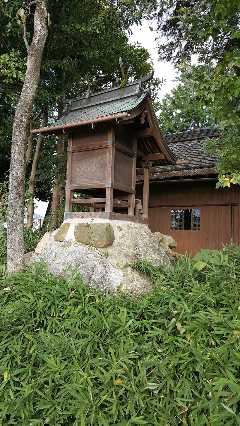 石槌神社