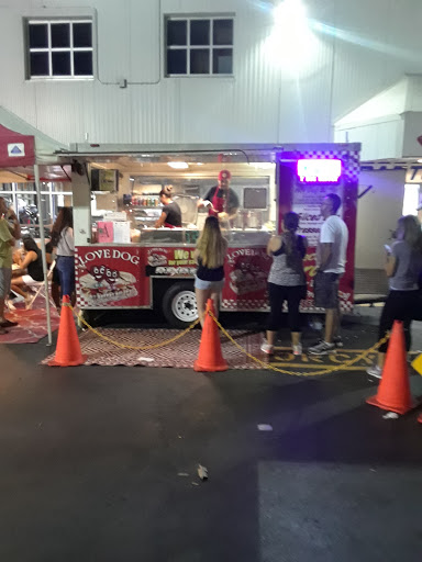 Motorsports Store «Parkway Cycle», reviews and photos, 1865 Revere Beach Pkwy, Everett, MA 02149, USA