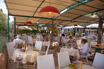 Atmosphère du Restaurant de spécialités provençales Restaurant à Gassin - Le Micocoulier - n°20