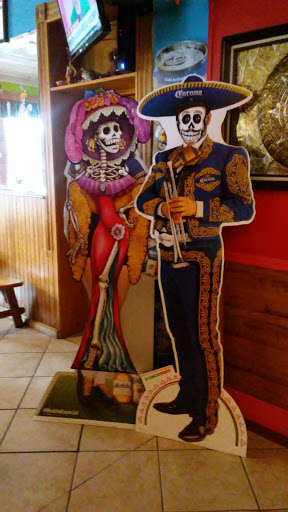 Mexican Restaurant «Tlacuani Mexican Restaurant Bar & Grill», reviews and photos, 5005 Kutztown Rd, Temple, PA 19560, USA