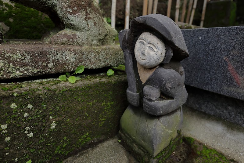 稲荷神社の田の神