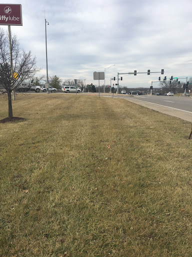 Oil Change Service «Jiffy Lube», reviews and photos, 1915 Hawkins Rd, Fenton, MO 63026, USA
