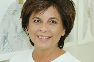 Dr. Ana Piribauer image