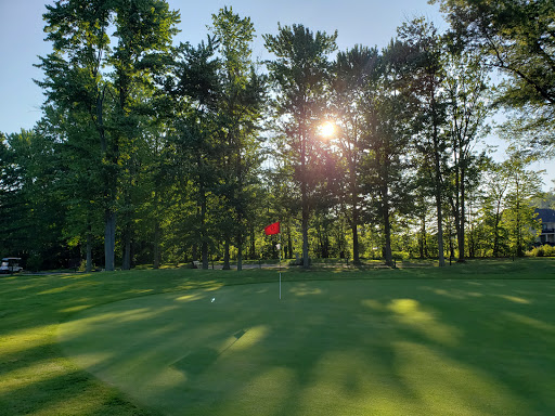 Golf Club «Hilliard Lakes Golf Club», reviews and photos, 31665 Hilliard Blvd, Westlake, OH 44145, USA