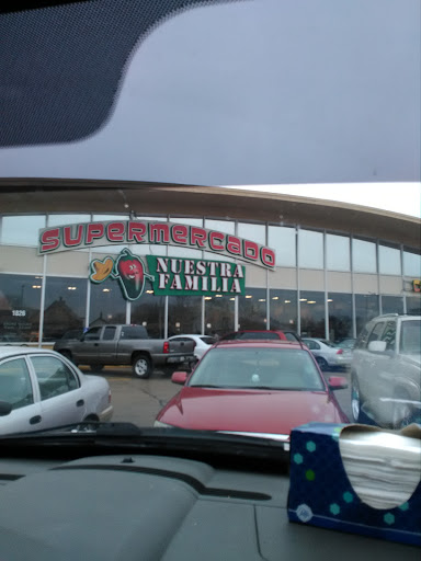 Grocery Store «Supermercado Nuestra Familia», reviews and photos, 1826 Vinton St, Omaha, NE 68108, USA