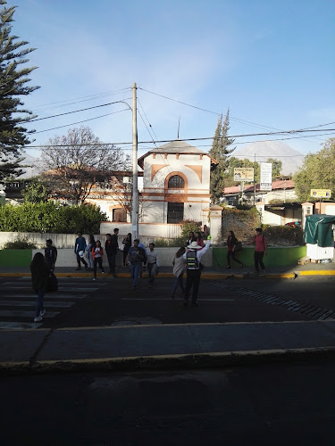 Opiniones de Clinica Dental San Lázaro en Arequipa - Dentista