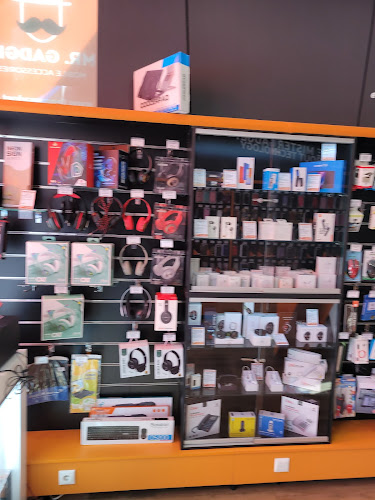 Υμηττού 110, Αθήνα 116 34