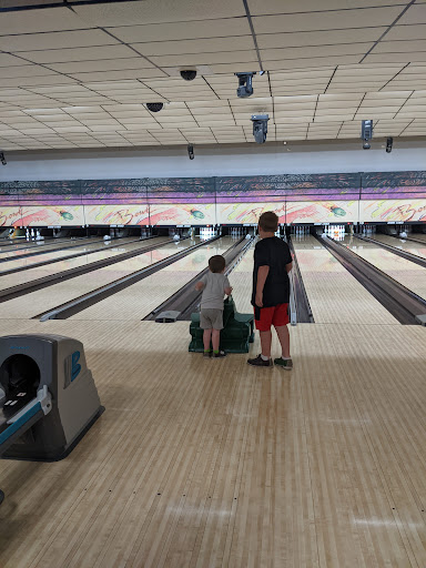 Bowling Alley «Shore Lanes», reviews and photos, 31100 Harper Ave, St Clair Shores, MI 48082, USA