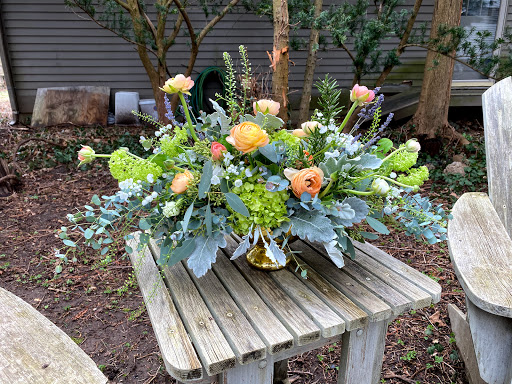 Florist «Guilford White House Florist», reviews and photos, 966 Boston Post Rd, Guilford, CT 06437, USA
