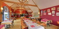 Atmosphère du Restaurant La Roseraie chez Jean à Saint-Vincent - n°10