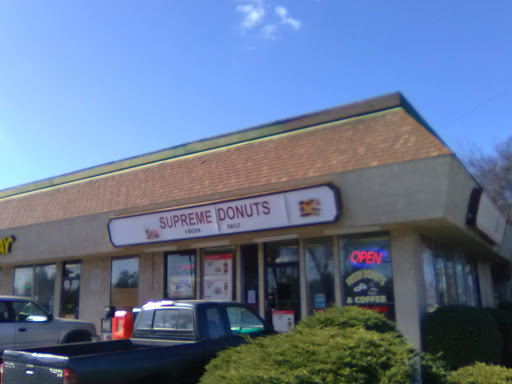 Donut Shop «Supreme Donuts», reviews and photos, 1595 N Palm Ave, Fresno, CA 93728, USA