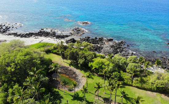 Holoholokai Beach